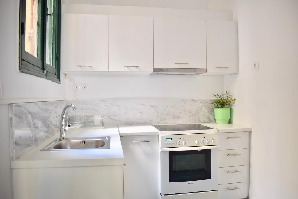 Central 2-Bedroom Apartment With Rooftop Access! Ep9G Atenas Exterior foto